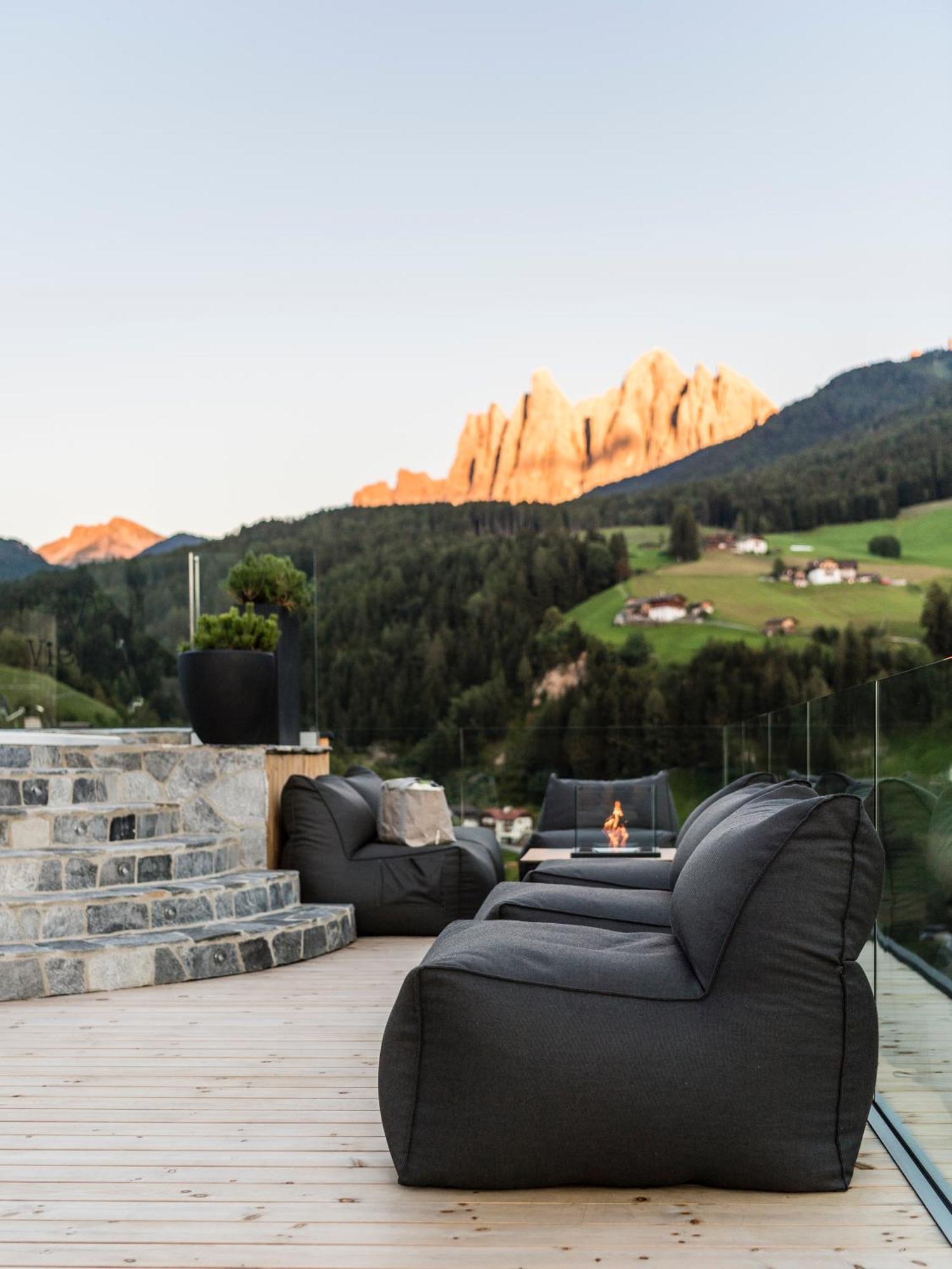 Viel Nois Guest House Funes  Esterno foto