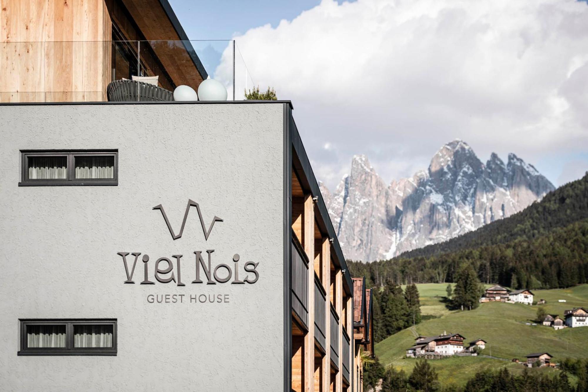 Viel Nois Guest House Funes  Esterno foto
